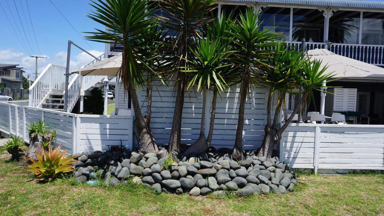Nana Glads Beachfront Accommodation Whitianga Exterior foto