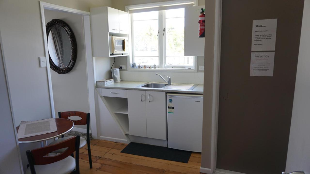 Nana Glads Beachfront Accommodation Whitianga Exterior foto