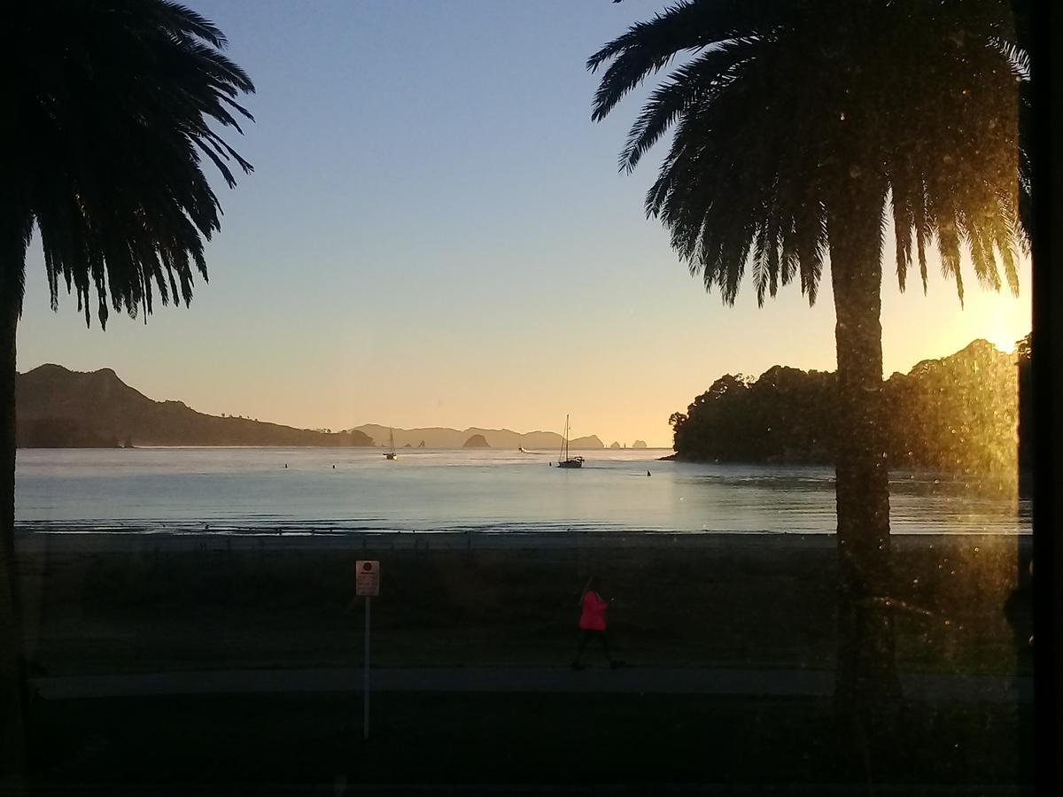 Nana Glads Beachfront Accommodation Whitianga Exterior foto