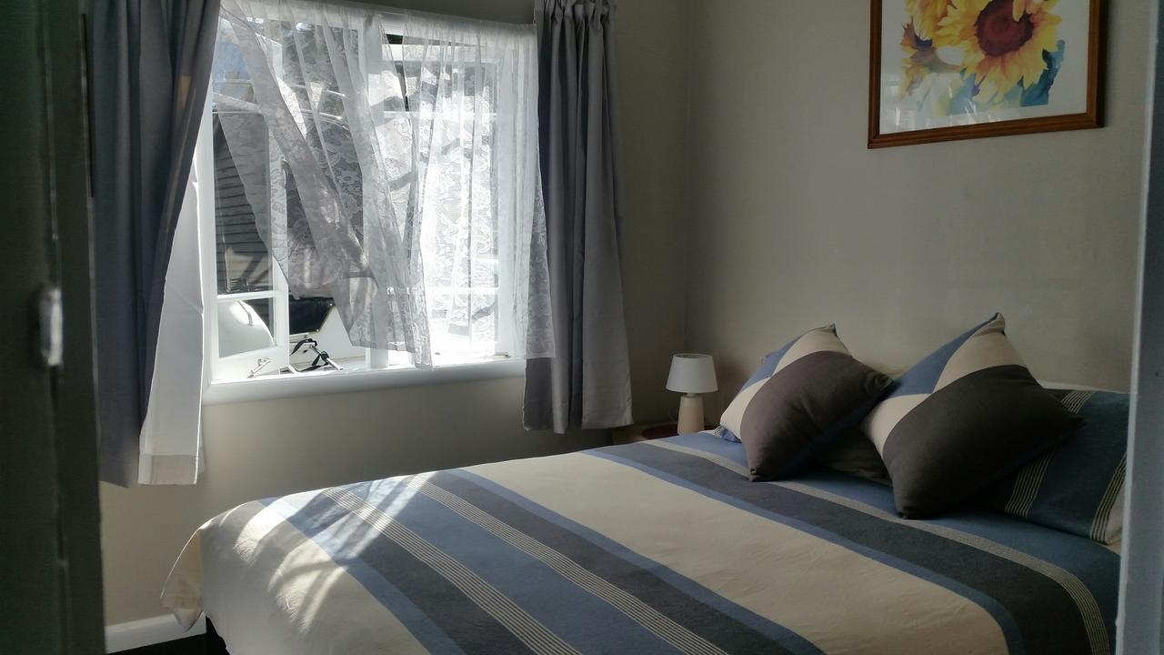 Nana Glads Beachfront Accommodation Whitianga Exterior foto